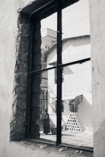abad-street_12