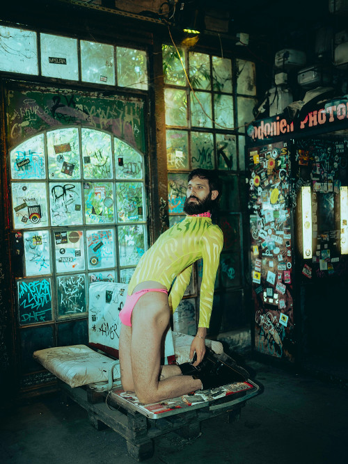 portraits-von-jugendlichen-in-clubs-entstanden-im-rahmen-der-ausbildung-zum-fotografen-448