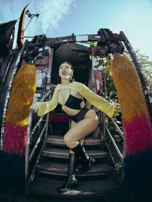 portraits-von-jugendlichen-in-clubs-entstanden-im-rahmen-der-ausbildung-zum-fotografen-456