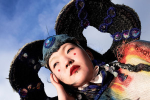 inszenierte-modefotografie-mit-spannendem-kunstlicht-entstanden-im-rahmen-der-ausbildung-zum-fotografen-461