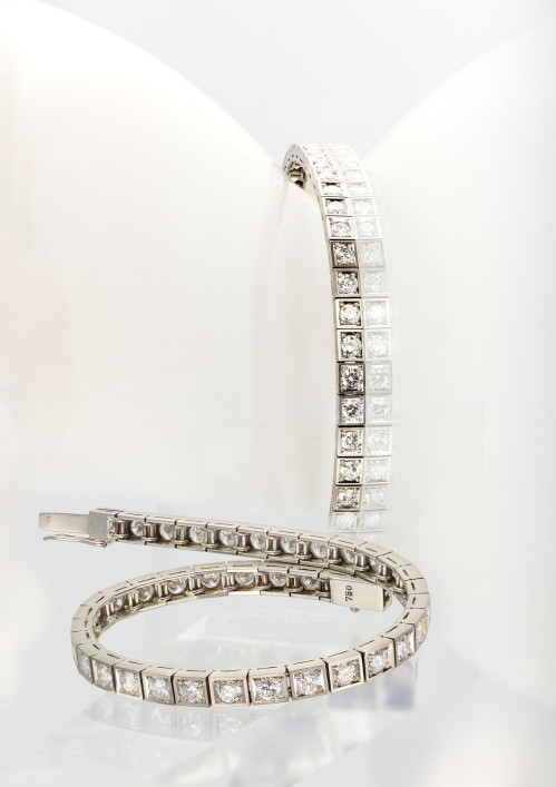 mode-und-schmuck-fotos-entstanden-im-fotografiestudium-024