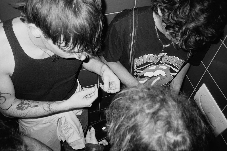 streetfotografie-uber-jugendliche-in-plattenbauten-018