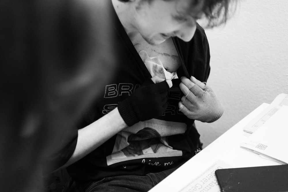 streetfotografie-uber-jugendliche-in-plattenbauten-028