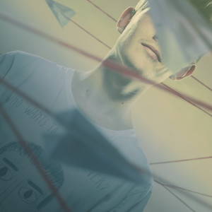 - file://Ev7sV0kxPp2b6dx5