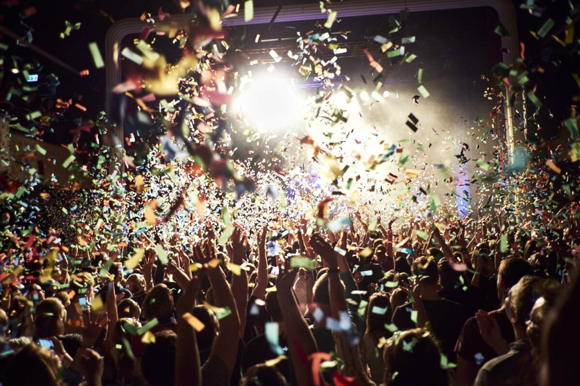 fotograf-ausbildung-nrw-deutschland-fotografie-studium-umschulung-fotograf-werden-papiere