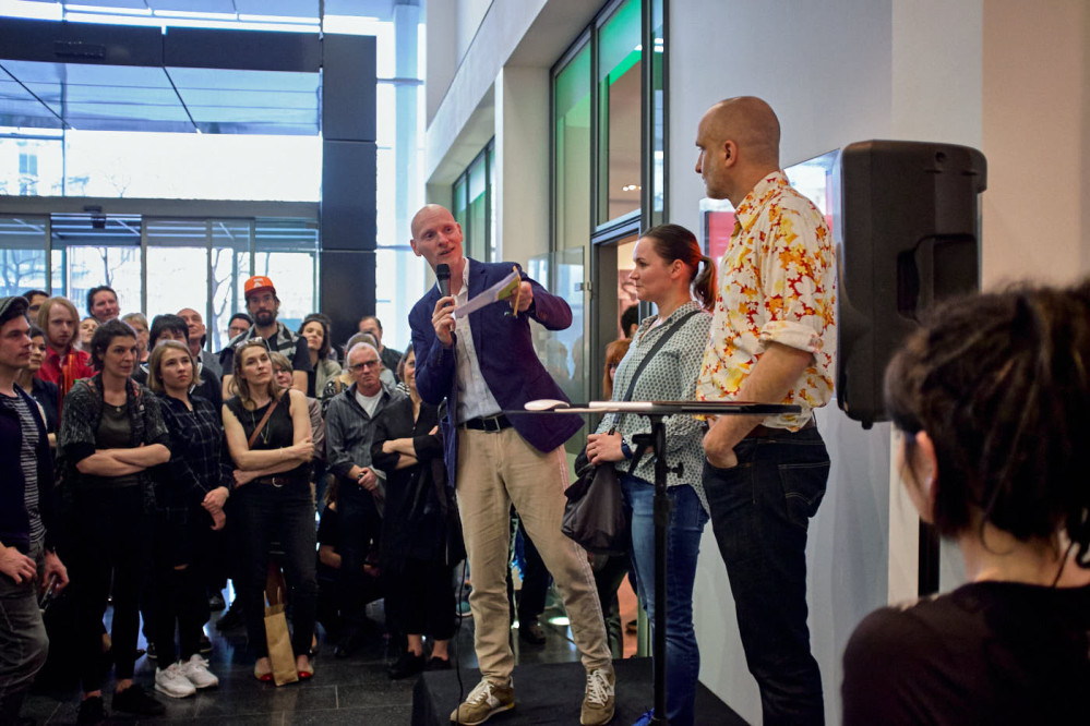 fotograf-ausbildung-deutschlang-umschulung-fotograf-werden-diplom-feier