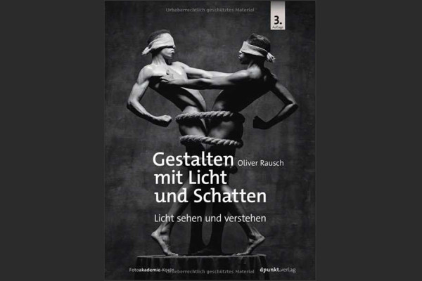 Lehrbuch f&uuml;r Lichtgestaltung f&uuml;r Studenten der Fotografie in K&ouml;ln erschienen.